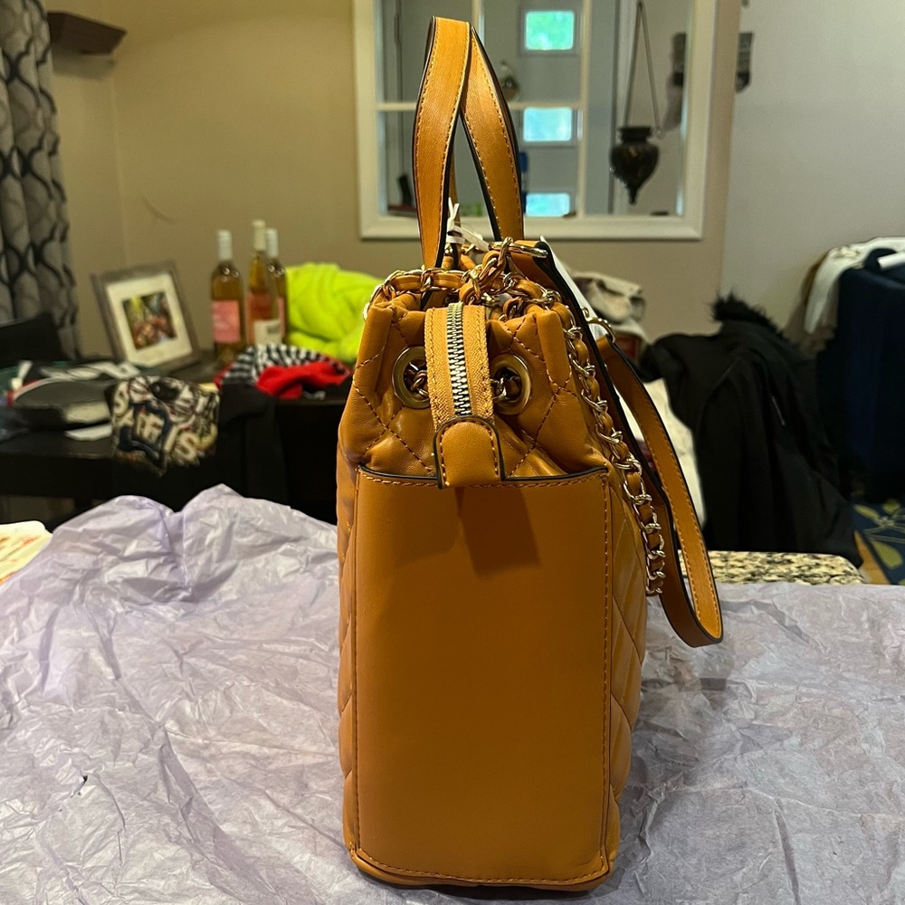 NWT Alyssa 100% Gold HW Brown Vegan Leather Tote! - Picture 2 of 9